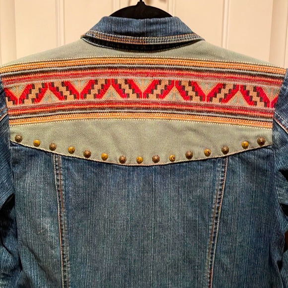 COLDWATER CREEK PS TRIBAL SOUTHWEST BRASS STUDDED JEAN JACKET BUTTON FRONT - Picture 3 of 10
